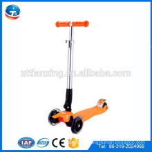 Venta al por mayor de China Alibaba caliente venta niños niños scooter / niños patinar scooter / scooter 3 ruedas para niños